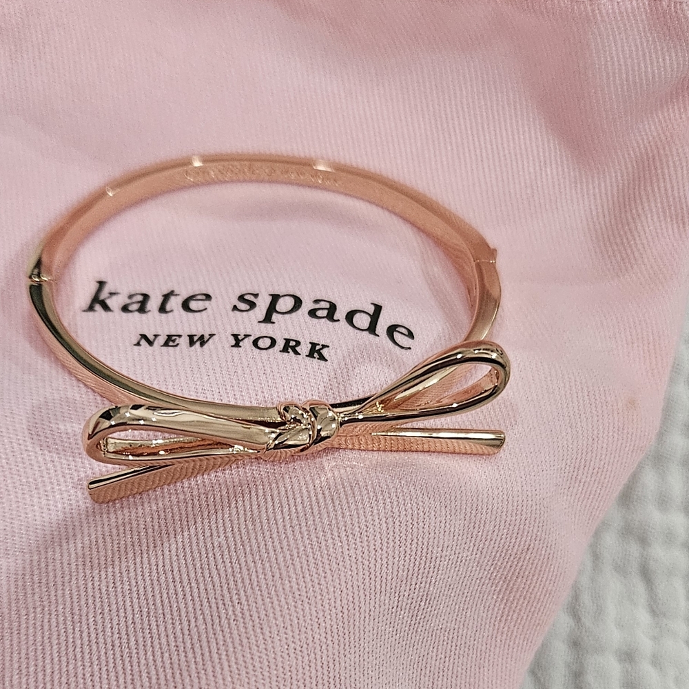 Kate Spade thin bow bracelet